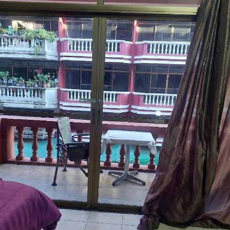 Pluemchai Guesthouse Jomtien Beach Exterior foto