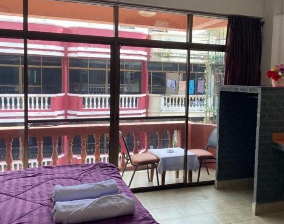 Pluemchai Guesthouse Jomtien Beach Exterior foto